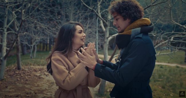 المطرب المصري محمد محسن يرزق بمولوده الثاني من الفنانة هبة مجدي.. أطلقا عليه اسم “موسى”