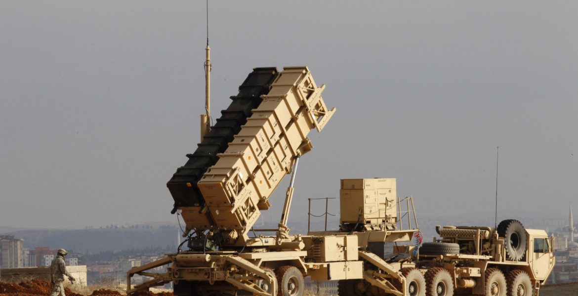 اليونان تسلّم السعودية بطاريات دفاع جوي