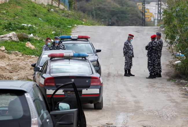 حزن بلبنان على مقتل شابة برصاصة طائشة أمام مرأى خطيبها.. ظهرا وهما يُغنيان قبل وفاتها (فيديو)