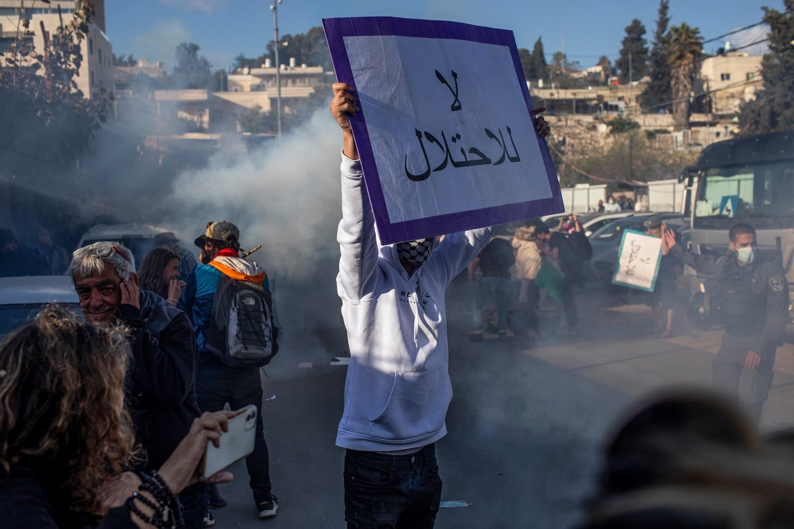 “أهالي الناصرة أبلغوا عن الأسرى المحرَّرين”.. كيف يستخدم الموساد الشائعات لتمزيق النسيج الفلسطيني؟