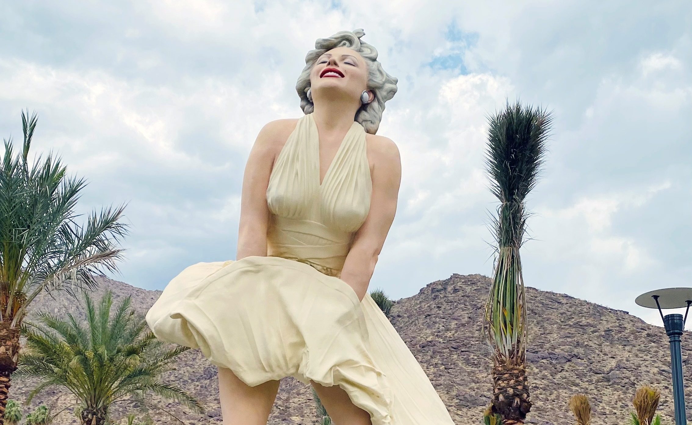 متى تبدأ أعراض الحمل خارج الرحم بالظهور؟