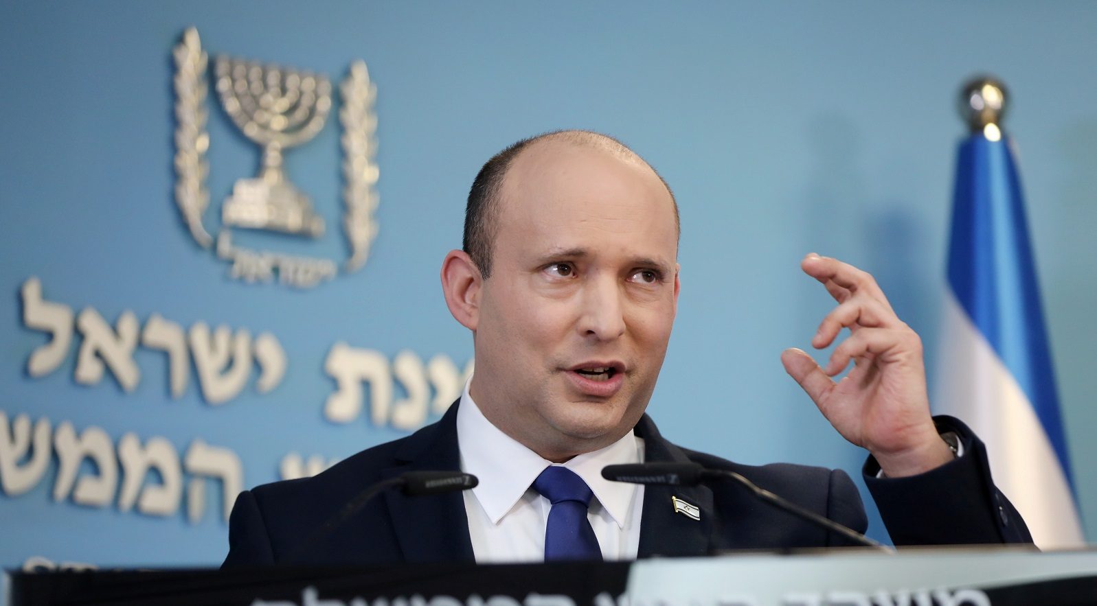 نفتالي بينيت يهاجم مصلحة السجون الإسرائيلية