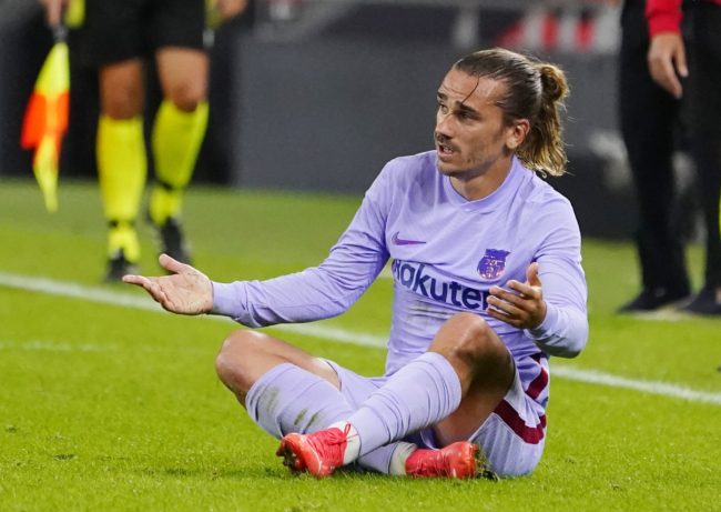 اشتراه قبل عامين بـ120 مليون يورو.. برشلونة يُعيد غريزمان إلى أتلتيكو مدريد مُعاراً