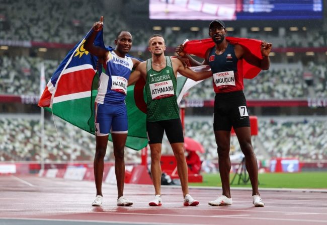 ما فرقته السياسة جمعته الرياضة.. صورة العداءين الجزائري والمغربي يتعانقان تثير تفاعل مواقع التواصل