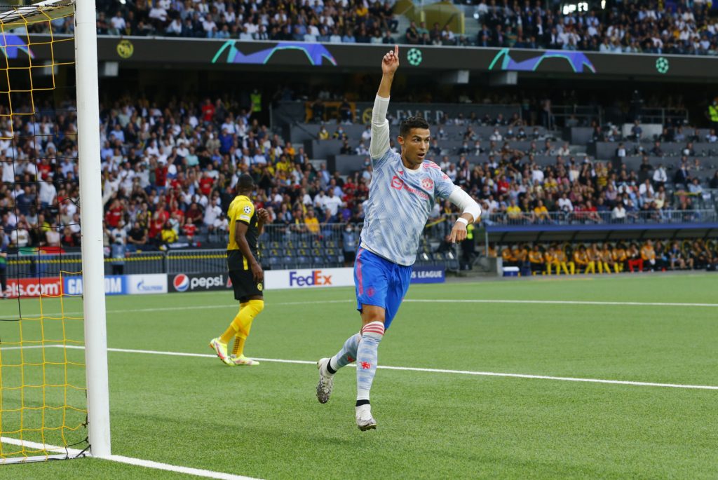 رونالدو سجل في مباراته الأوروبية الأولى مع مانشستر يونايتد بعد العودة (رويترز)