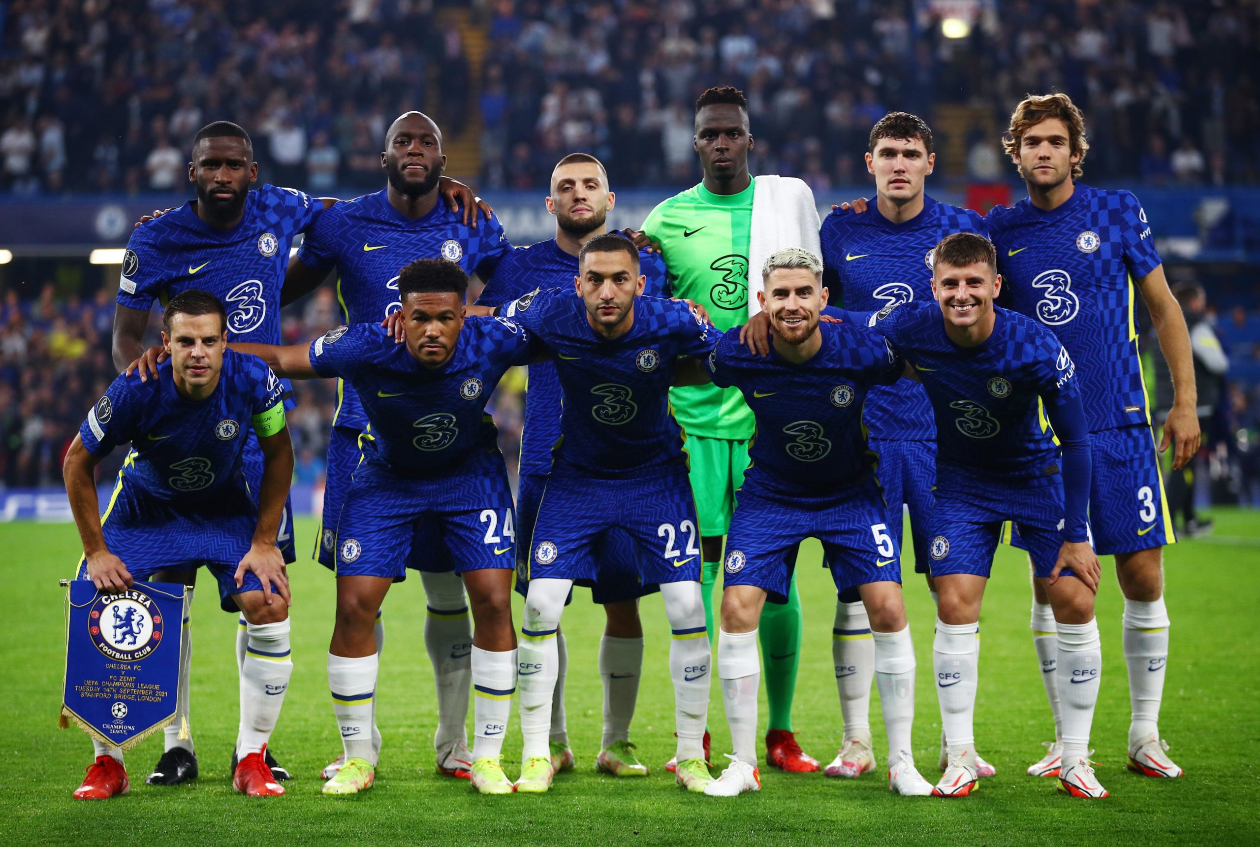 نجم تشيلسي سرقة سطو