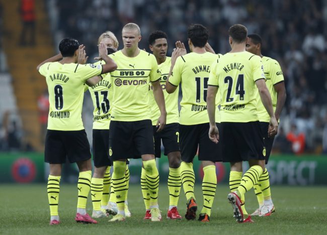 بعد القميص المثير للجدل.. “بوما” تعتذر لمشجعي بروسيا دورتموند الغاضبين