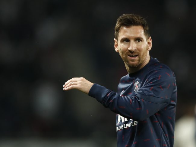 رياض محرز توقّع مواجهة صعبة.. غوارديولا يتمنى مشاركة ميسي في مباراة سان جيرمان والسيتي