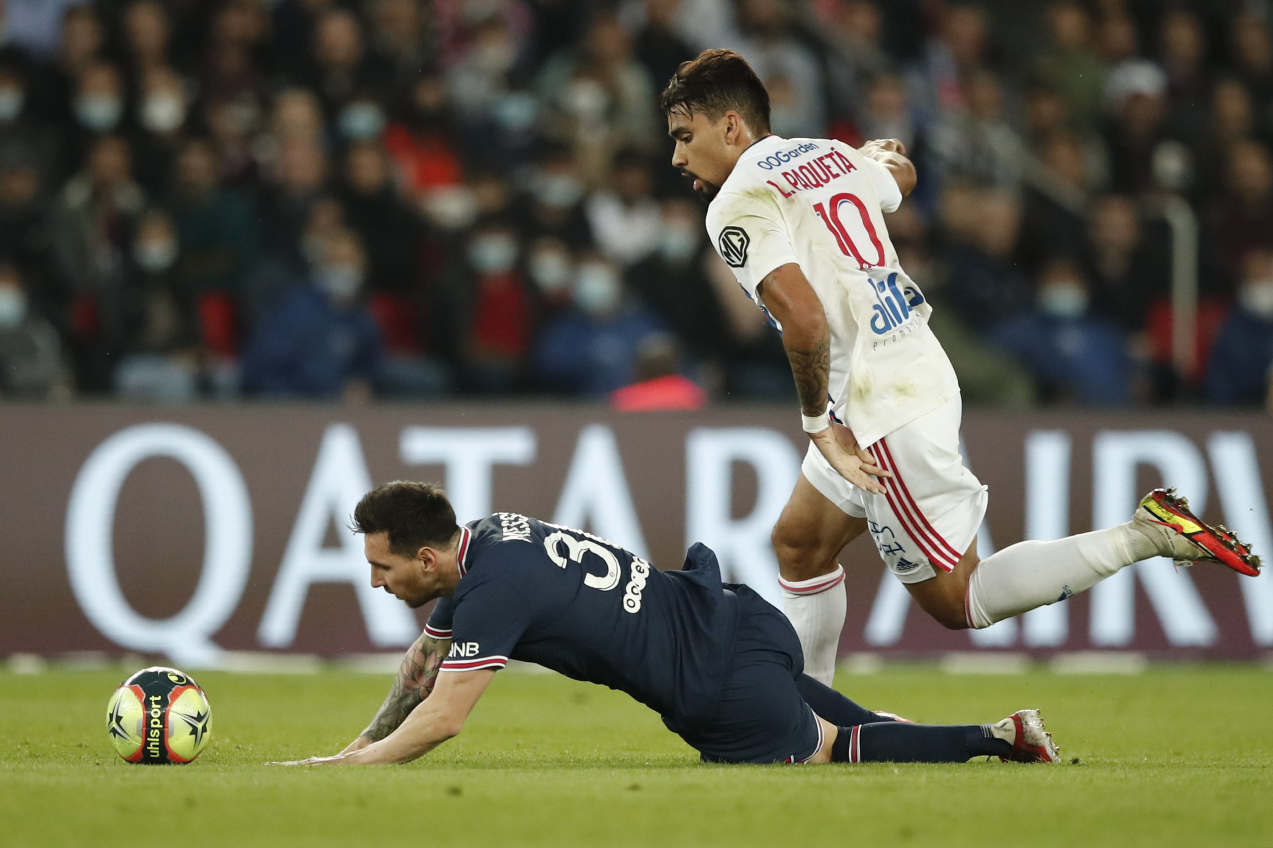 ميسي سيغيب عن مباراة ميتز بسبب الإصابة (رويترز)