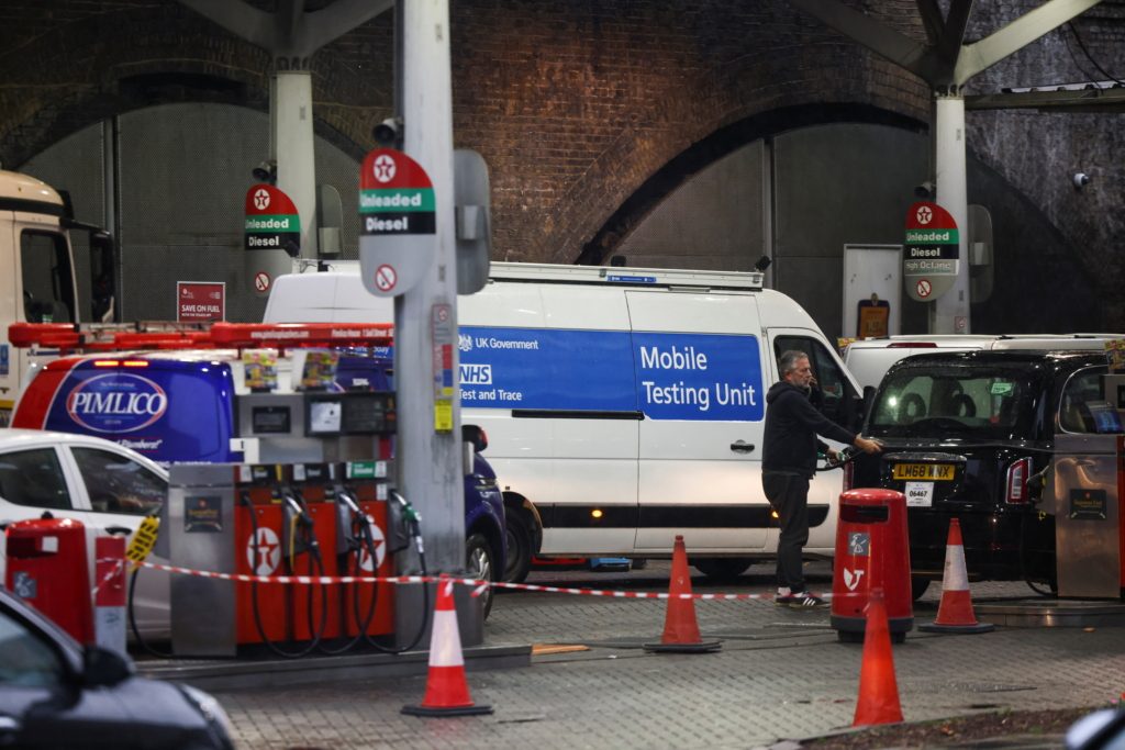 بريطانيا وقود الجيش