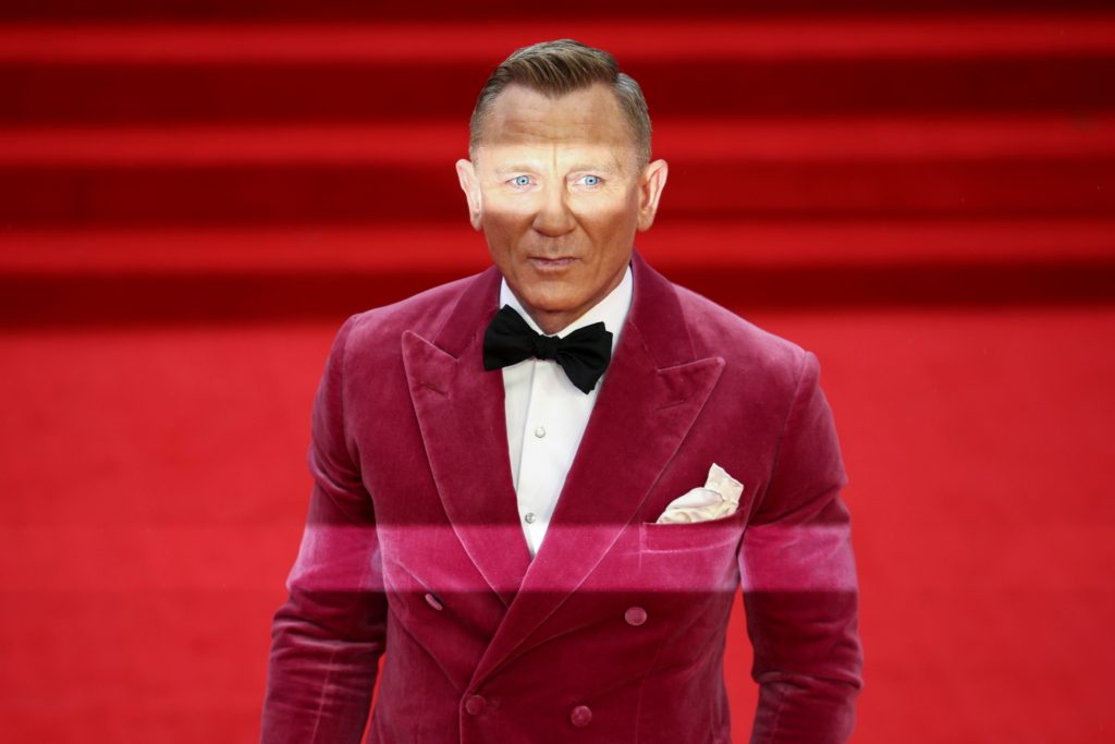 لا وقت للموت جيمس بوند