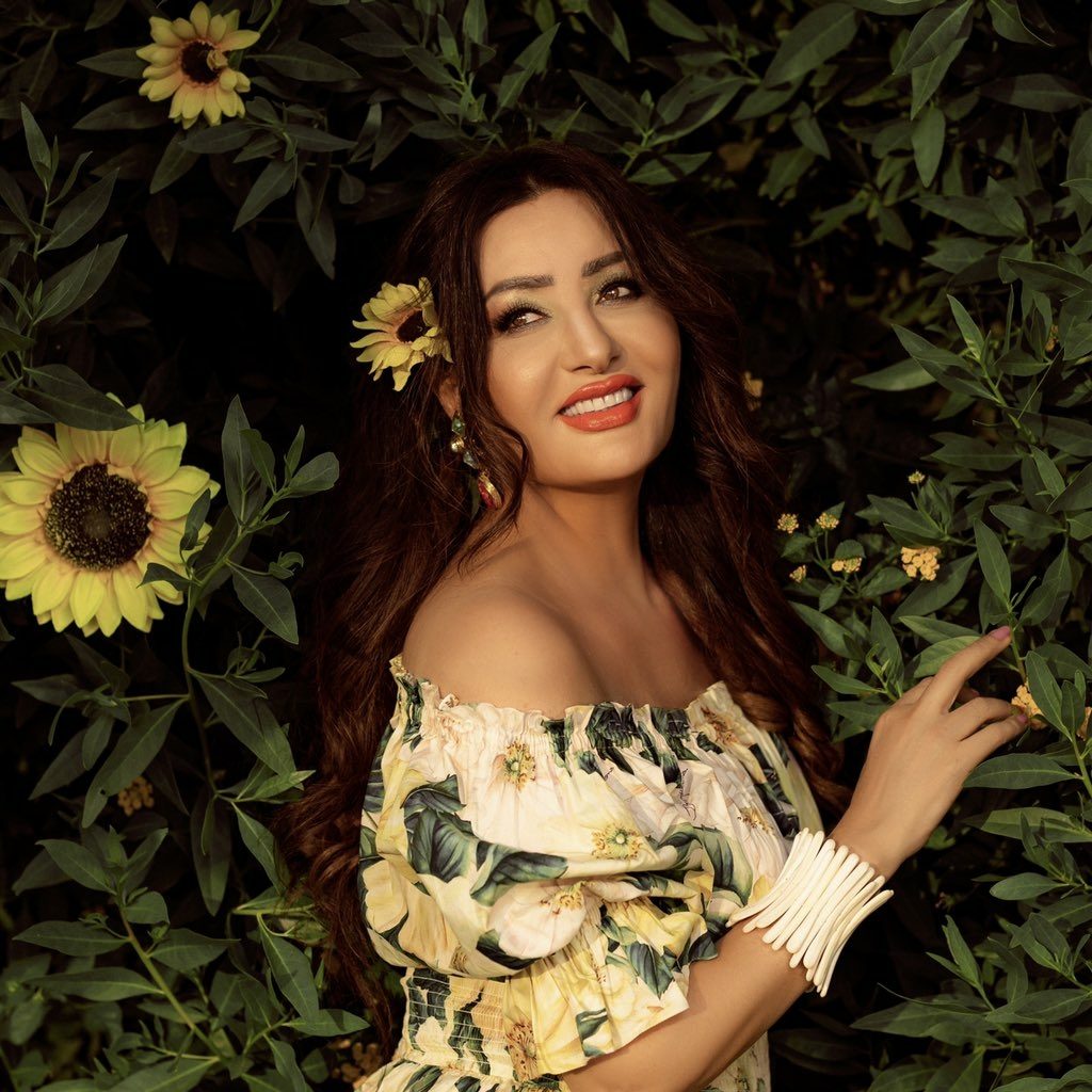 تويتر/ فيديو كليب أغنية أستاذ للفنانة لطيفة التونسية