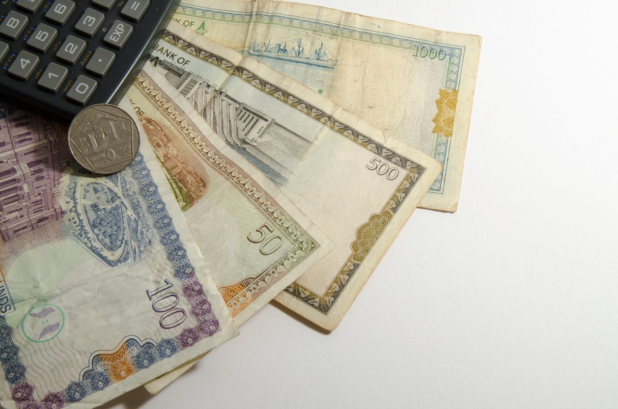 iStock/ الشؤون المالية هي أحد أكثر الأمور التي يتشاجر أي شريكين حولها بعد الزواج