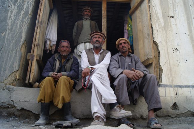 مآل الغزو الثقافي الغربي لأفغانستان.. بين مخيض الأفغان وخمر الأمريكان