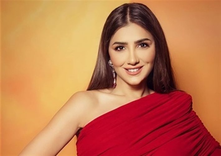 دبي ستبعث للمرة الأولى ممثلة عن الإمارات في مسابقة ملكة جمال الكون.. لكن ما علاقة مي عمر؟