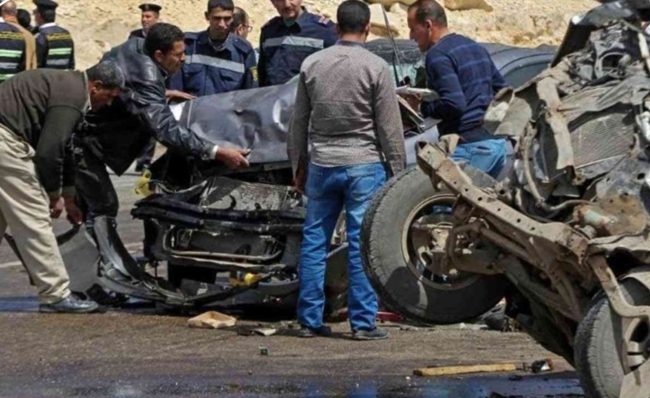 مصرع 19 شخصاً في حادث مروّع بالقاهرة.. حافلة ركاب اصطدمت بشاحنة على طريق سريع (صور)