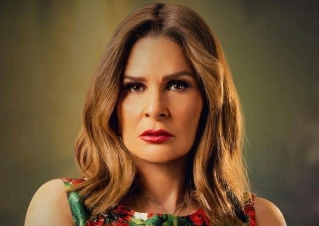 يسرا وبشرى في مواجهة رئيس المهرجان، ونجيب ينسحب لصالح شقيقه.. كواليس ما يجري قبل انطلاق “الجونة”