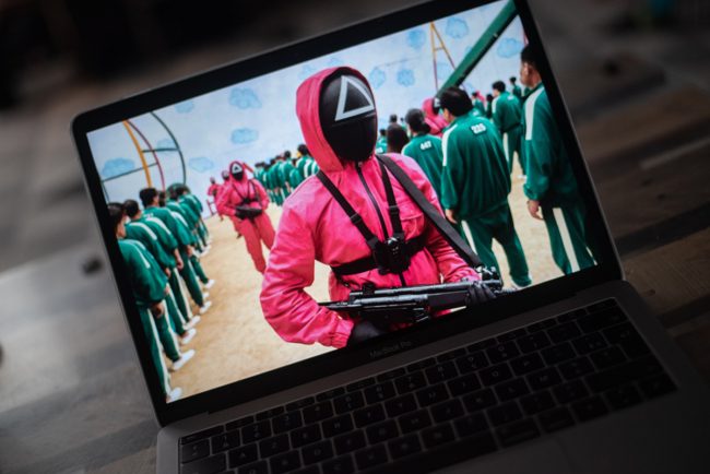 تنظيم مسابقة “لعبة الحبار” على أرض الواقع! نجم سوشيال ميديا أمريكي يستعد لإطلاقها بتكلفة مليوني دولار