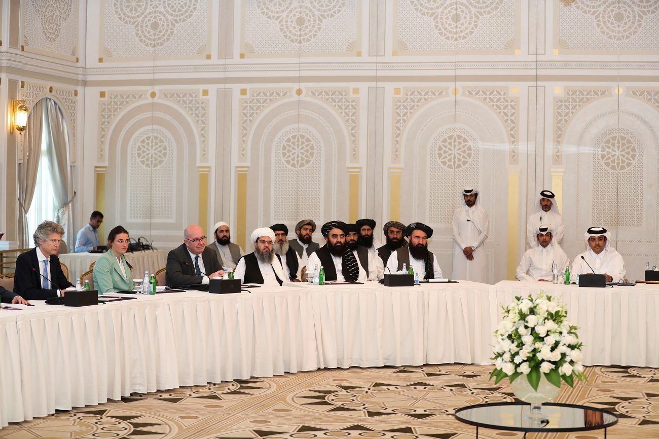 طالبان تلوّح بورقة اللاجئين