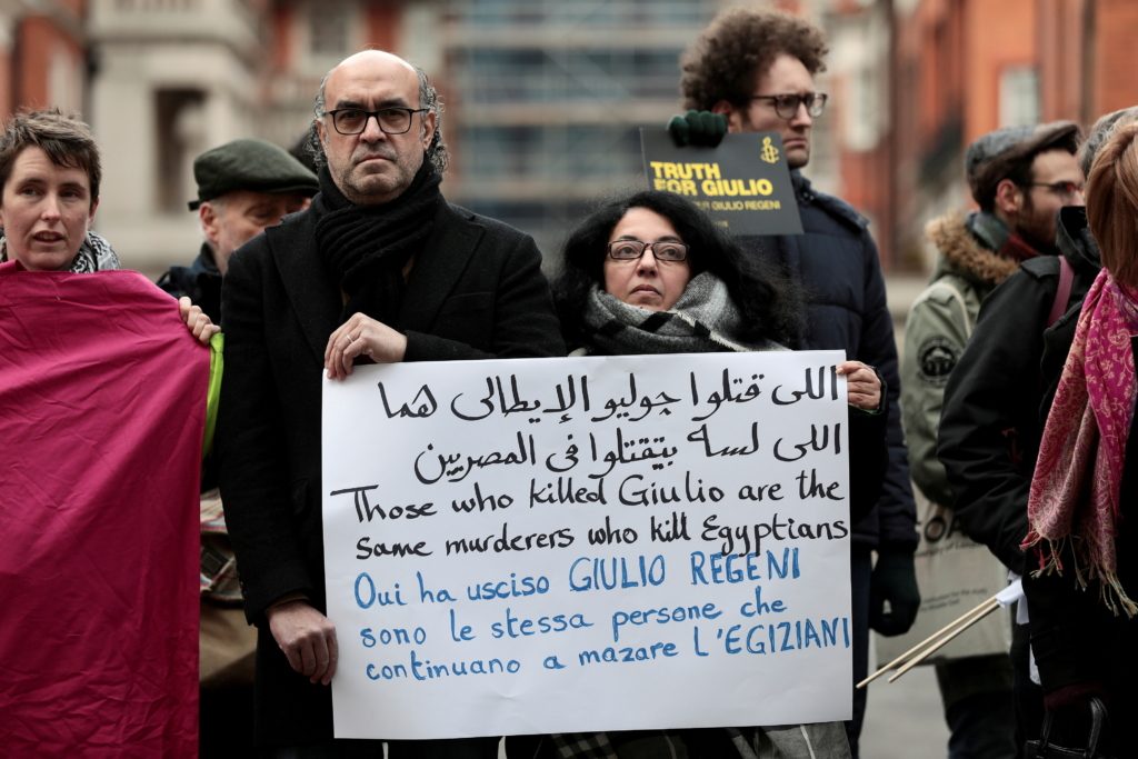 من وقفة تطالب بحق جوليو ريجيني في بريطانيا/ رويترز