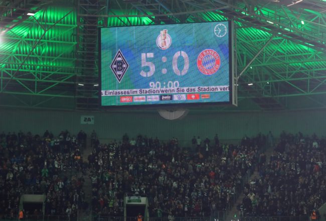 لاعب عربي هز شباكه بهدفين.. خسارة قاسية لبايرن ميونيخ تُطيح به من كأس ألمانيا