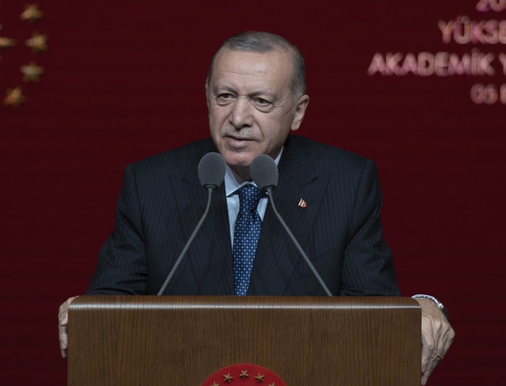 الرئيس التركي رجب طيب أردوغان نجم الدين أربكان