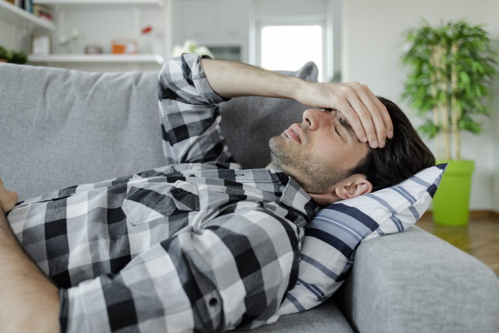 أعراض وأسباب وأنواع الألم الشديد