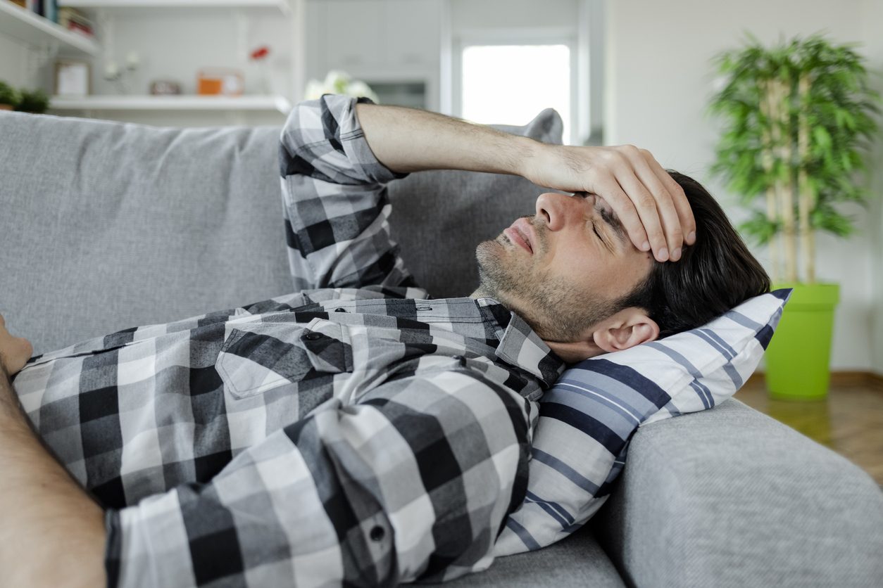 أعراض وأسباب وأنواع الألم الشديد