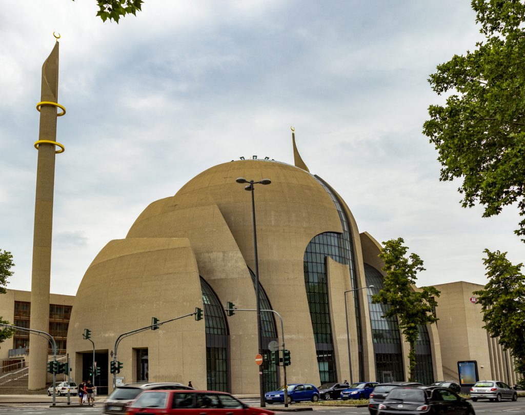 المساجد ألمانيا الآذان