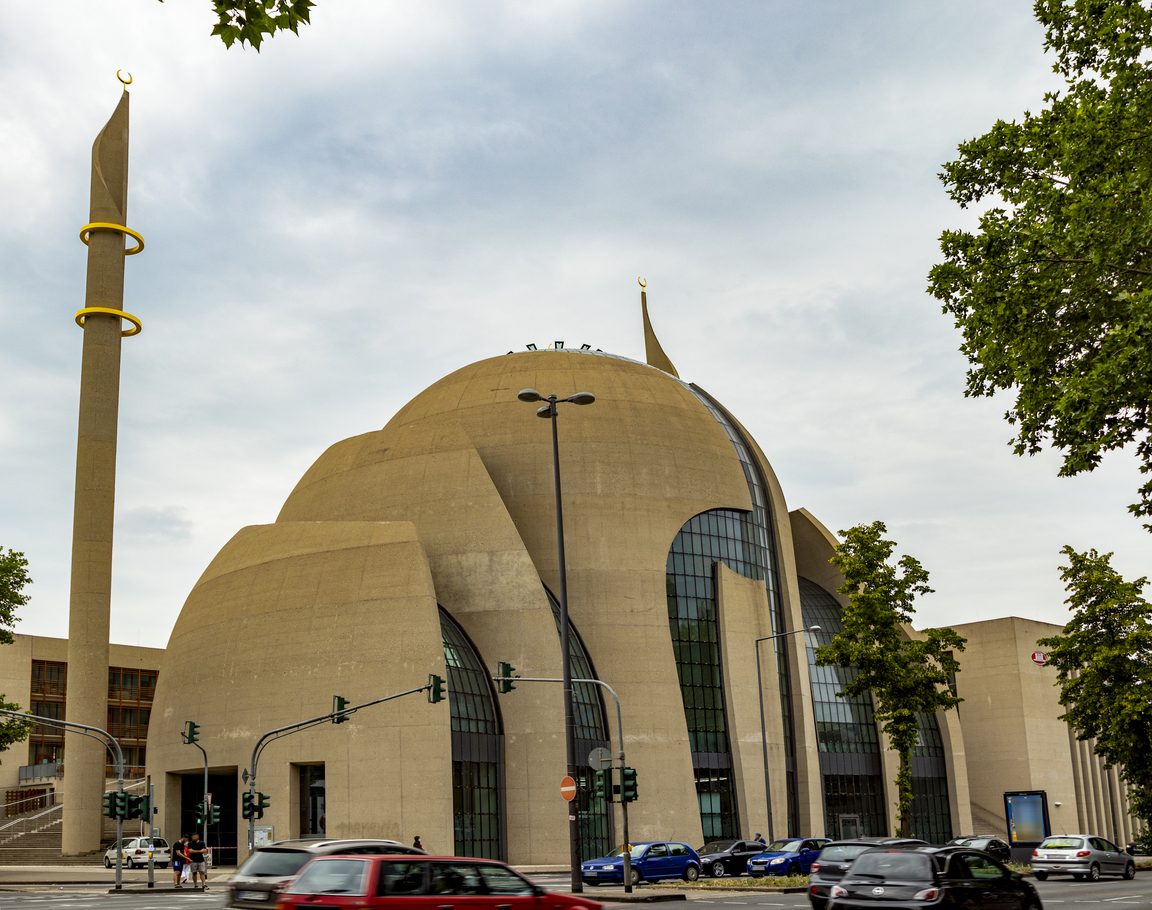 المساجد ألمانيا الآذان