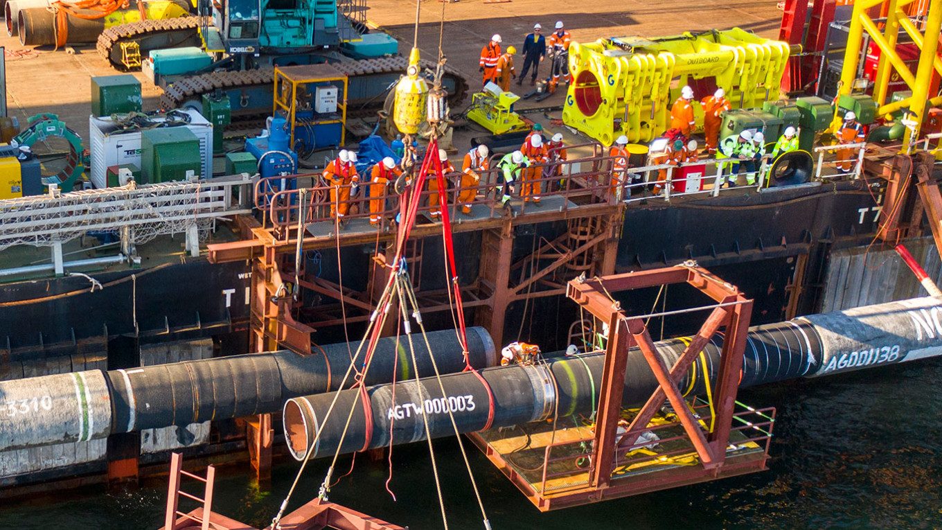 كيف تسعى أوروبا لبناء مصادر بديلة للغاز الروسي، وما العقبات التي تواجهها في ذلك؟