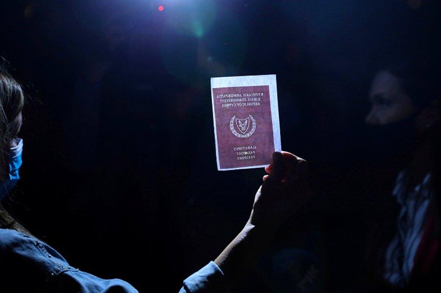 قبرص تعتزم استرداد الجنسية