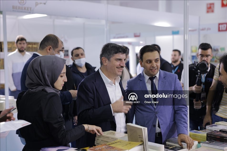 معرض الكتاب بإسطنبول