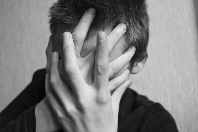 صيني ينتحر بعد عثوره على والديه الحقيقيين.. اكتشف أنهما قدّماه وهو طفل لعائلة أخرى بمبلغ زهيد