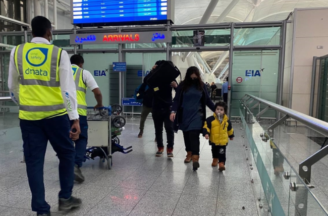 مئات العراقيين يعودون لبلادهم بعد فشلهم في دخول أوروبا.. تعرضوا لانتهاكات “قاسية” بروسيا البيضاء