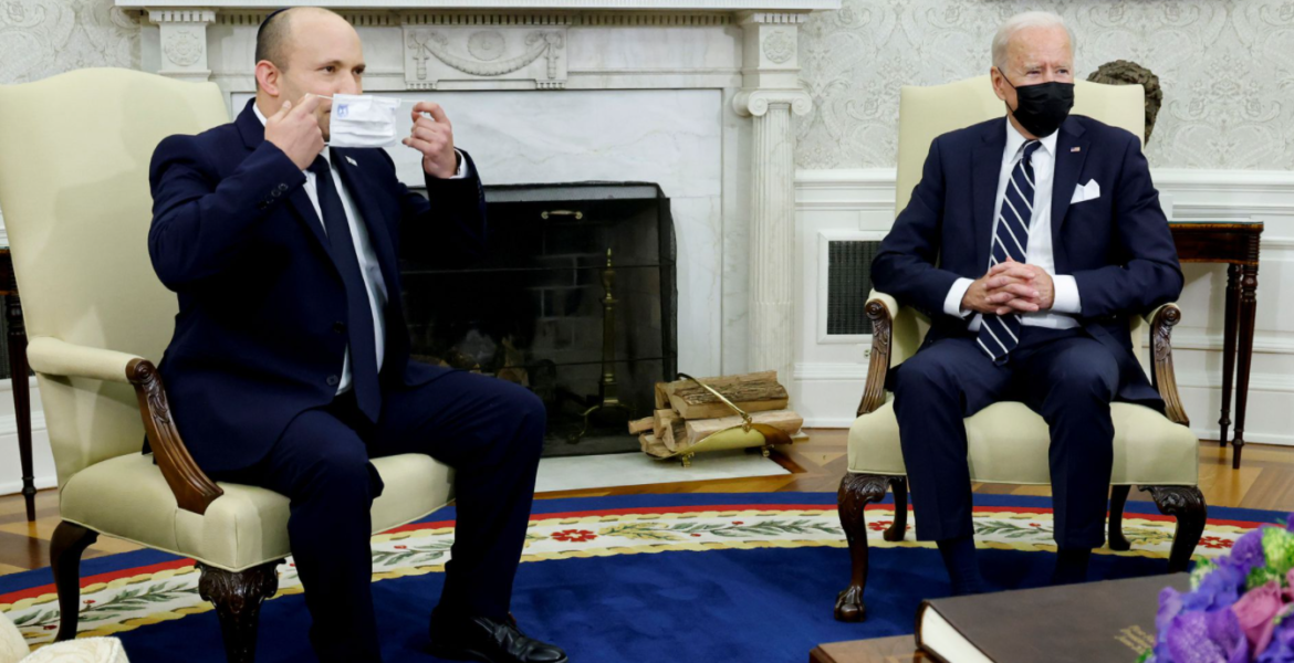 بينيت يبحث عن دور بطولة أمام نتنياهو.. فهل يورط بايدن في حرب مع إيران؟