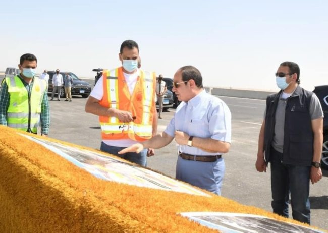 بـ”اللودر والسقالة”.. هكذا يُعيد السيسي تشكيل المجتمع المصري