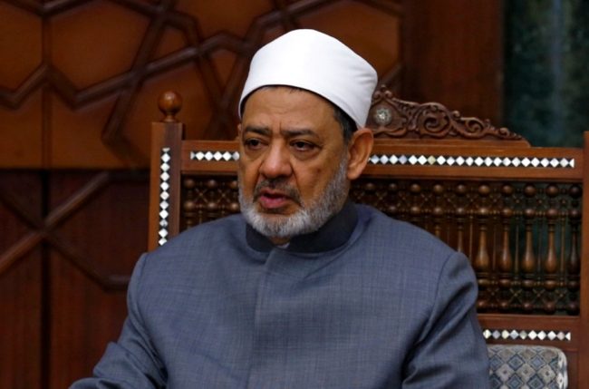 الأزهر والطائفة الإنجيلية يرفضان المثلية الجنسية.. حذرا من محاولات فرض ثقافة دخيلة على الشرق