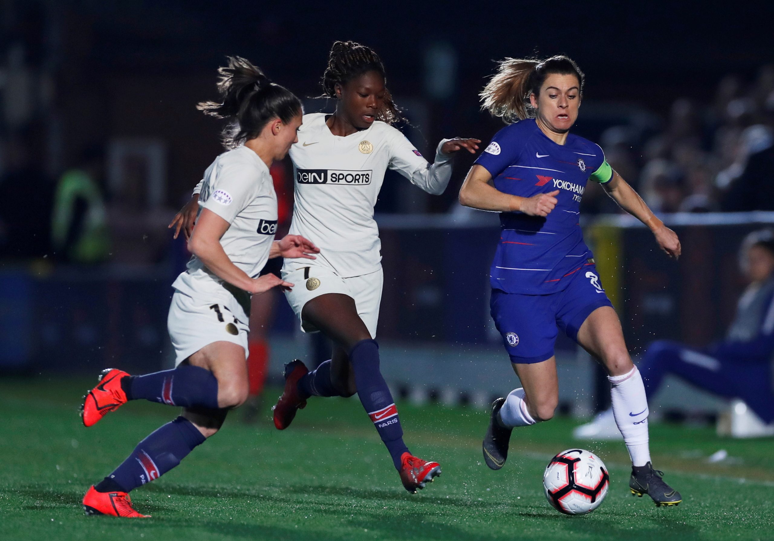 الشرطة الفرنسية أكدت اعتقال اللاعبة أميناتا ديالو (رويترز)