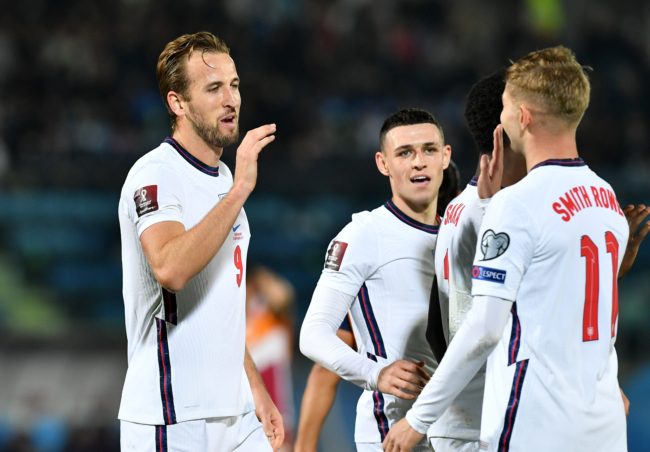 إنجلترا وسويسرا لحقتا بركب المتأهلين.. إيطاليا تفشل في الصعود لكأس العالم 2022 وتنتظر الملحق