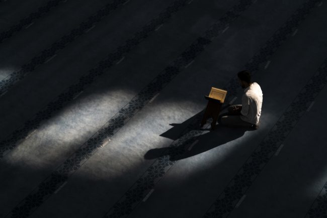 بين الإرادة والتكليف.. كيف كفل الإسلام حرية الاعتقاد وقرنها بمسؤولية الإنسان عن أفعاله؟