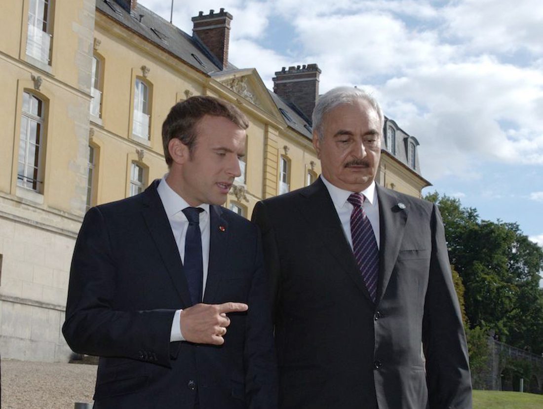 “انتخابات الأمر الواقع”.. كيف يهدد مؤتمر باريس استقرار الوضع الليبي ومَن سيخدم من المرشحين؟