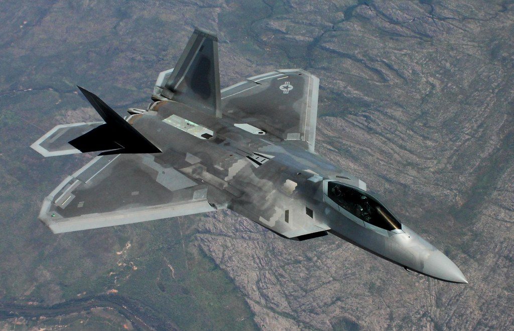 إحداها تعد الأسرع في التاريخ وأخرى كانت الأقوى.. أفضل 5 طائرات لم يشترِها الجيش الأمريكي وندم لاحقاً