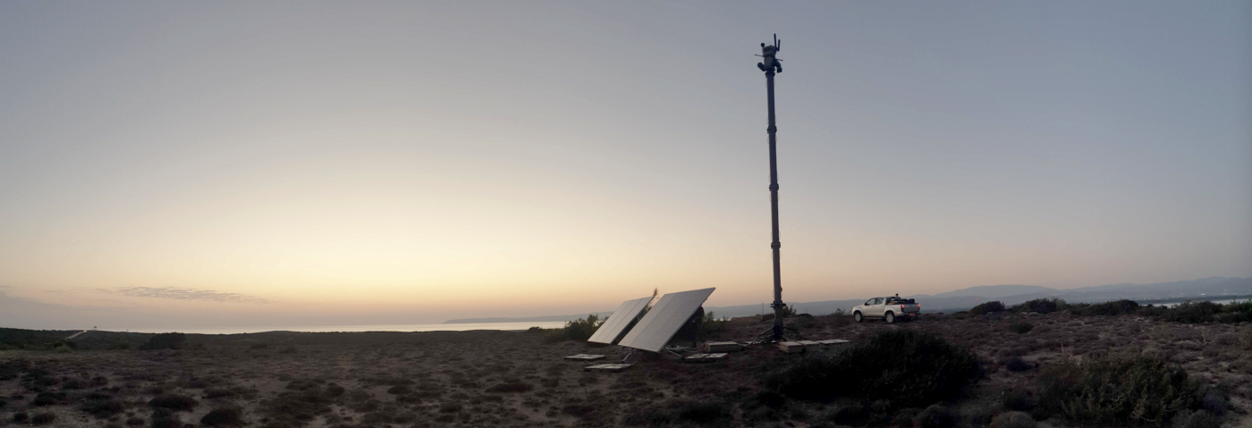 جدار العزل الذكي