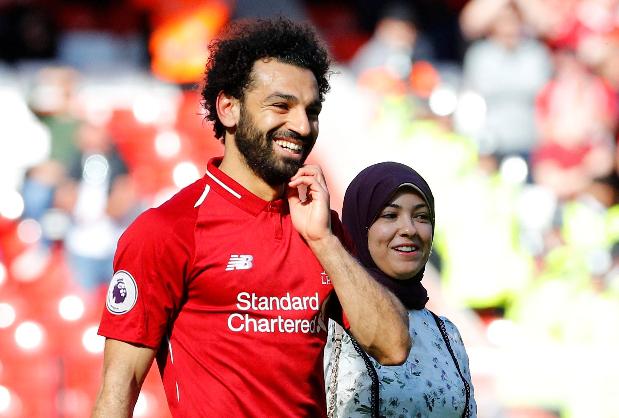 صور لزوجة النجم محمد صلاح تثير الجدل عبر الفيسبوك.. مدرب لياقة مصري نشرها وعلّق عليها
