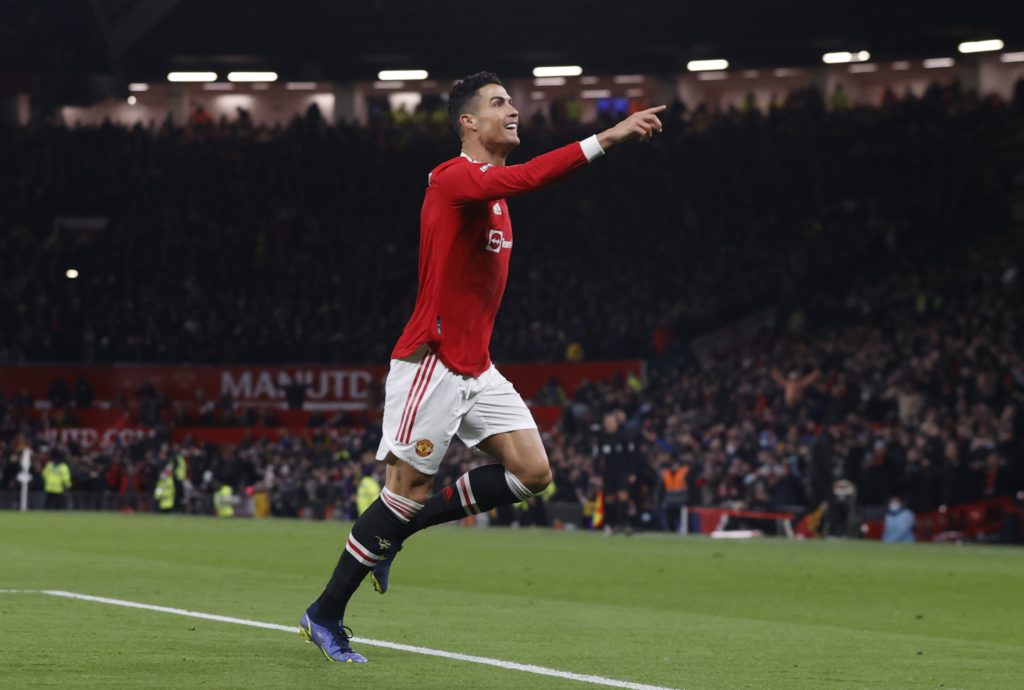 رونالدو قاد مانشستر يونايتد للفوز على أرسنال (رويترز)