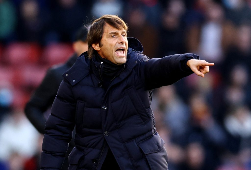 أنطونيو كونتي مدرب توتنهام (رويترز)