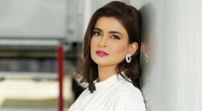 عقد زواج “مزور” لعلا الفارس يثير غضبها.. تضمن شروطاً غريبة، وهكذا علقت عليه