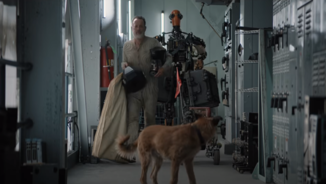 تخيّل أنك الوحيد على وجه الأرض وبرفقتك روبوت وكلب! عن فيلم finch الجديد لتوم هانكس