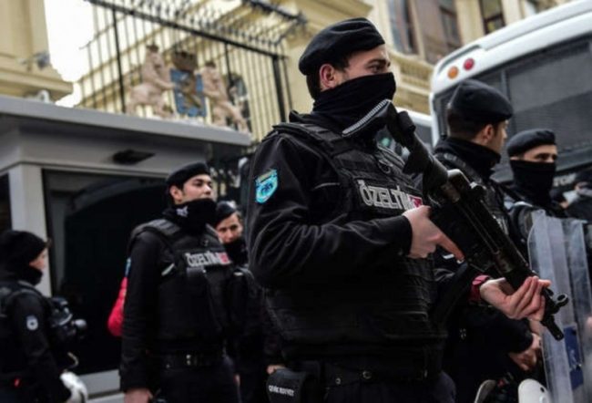 القضاء التركي يقر إجراءات جديدة في قضية التجسس لصالح إسرائيل.. قضى بحبس 15 وترحيل 8 آخرين